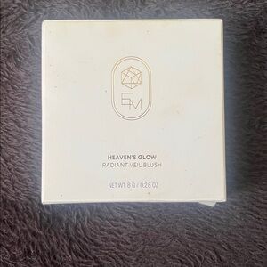 Heaven's Glow Radiant Veil Blush - Boroque